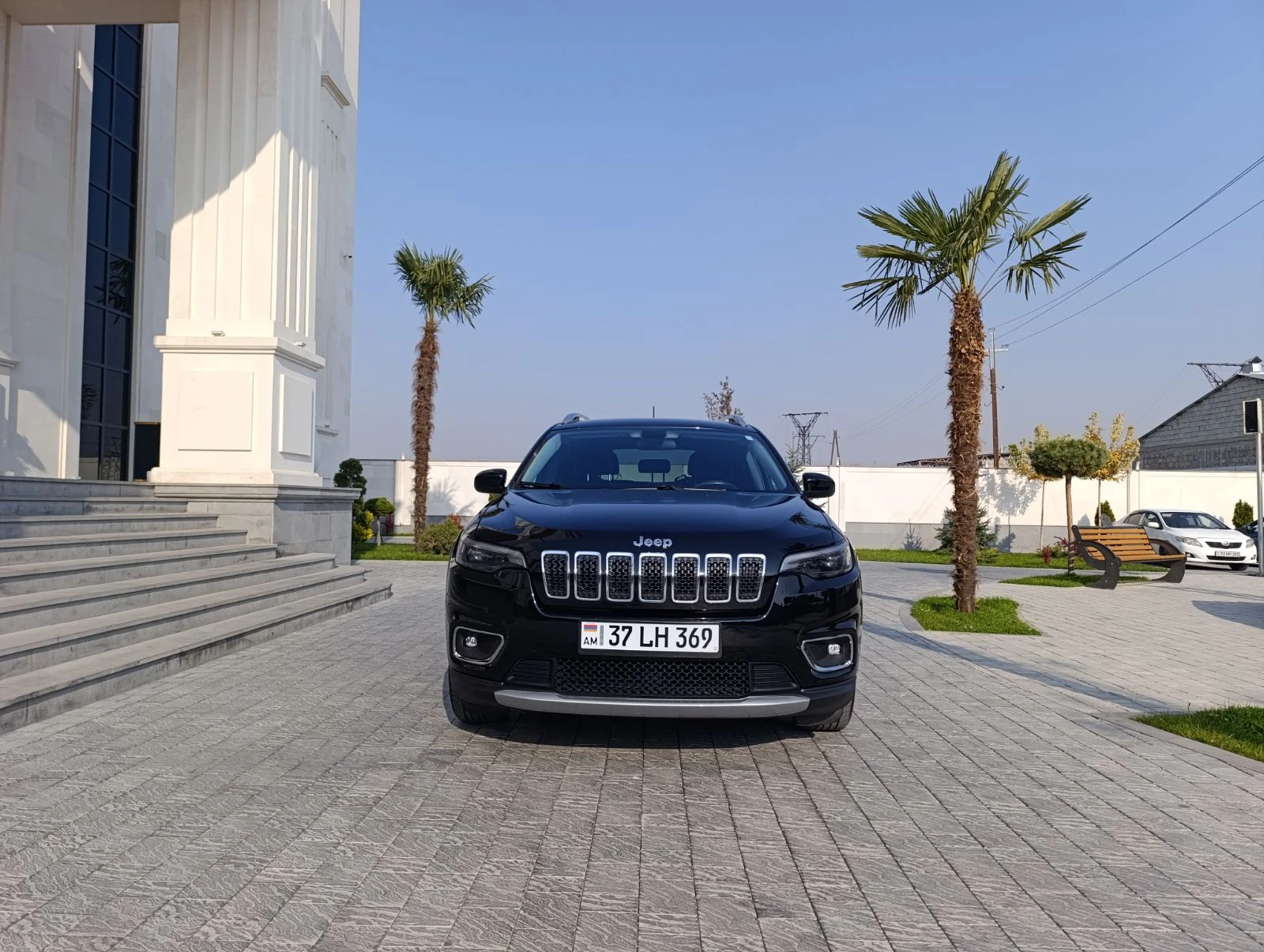 Jeep Cherokee Maqur 20 tiv chvtarvst