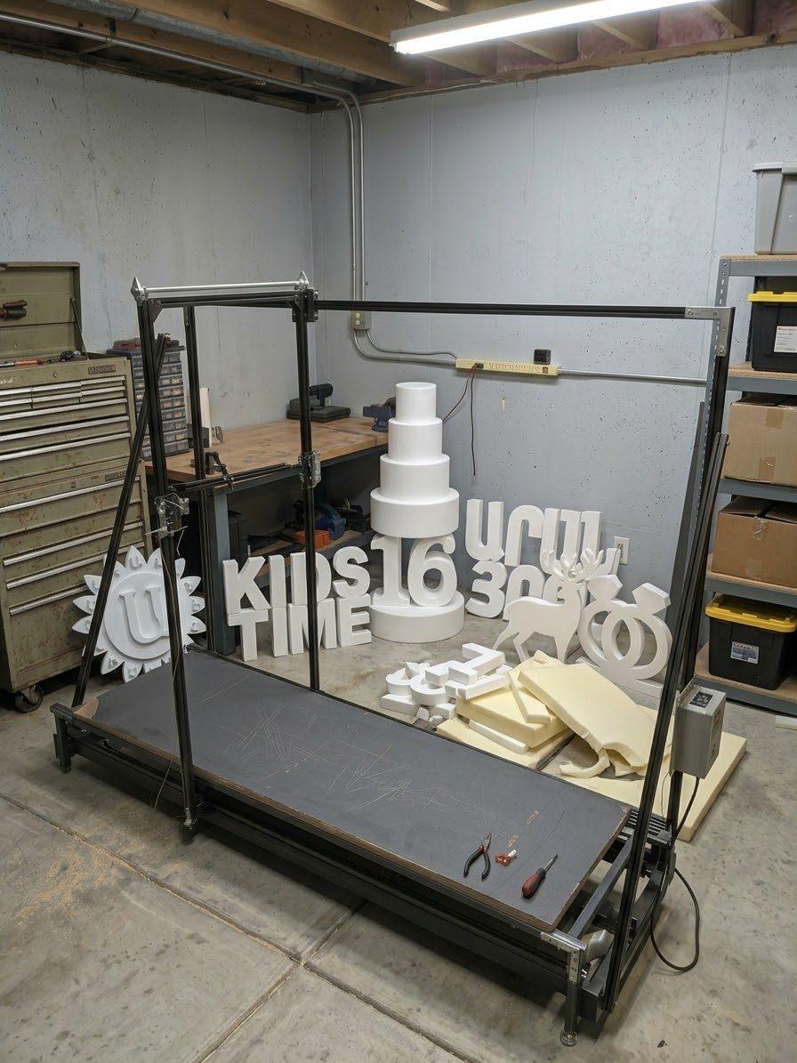 Պենոպլաստ կտրող CNC հաստոց, 110 * 95 * 30 սմ։