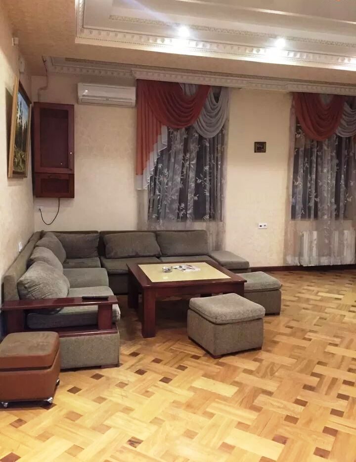 Վարձով 2 սենյականոց բնակարան Արամի փողոցում